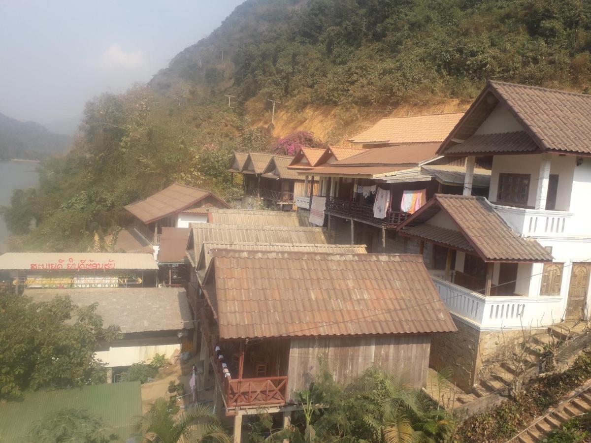Hôtel Sunrise Bungalow à Nongkhiaw Extérieur photo