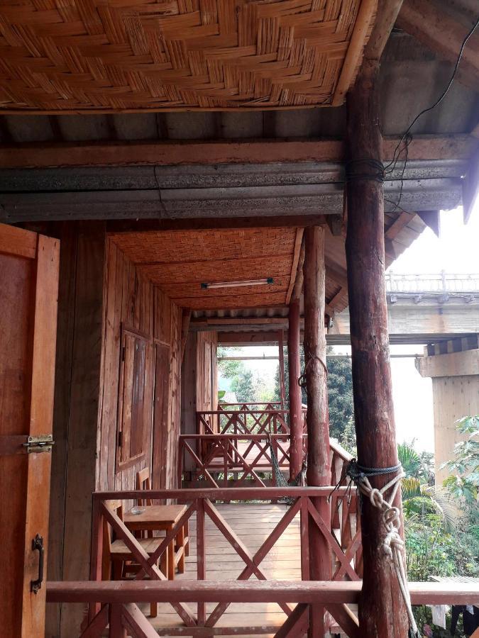Hôtel Sunrise Bungalow à Nongkhiaw Extérieur photo